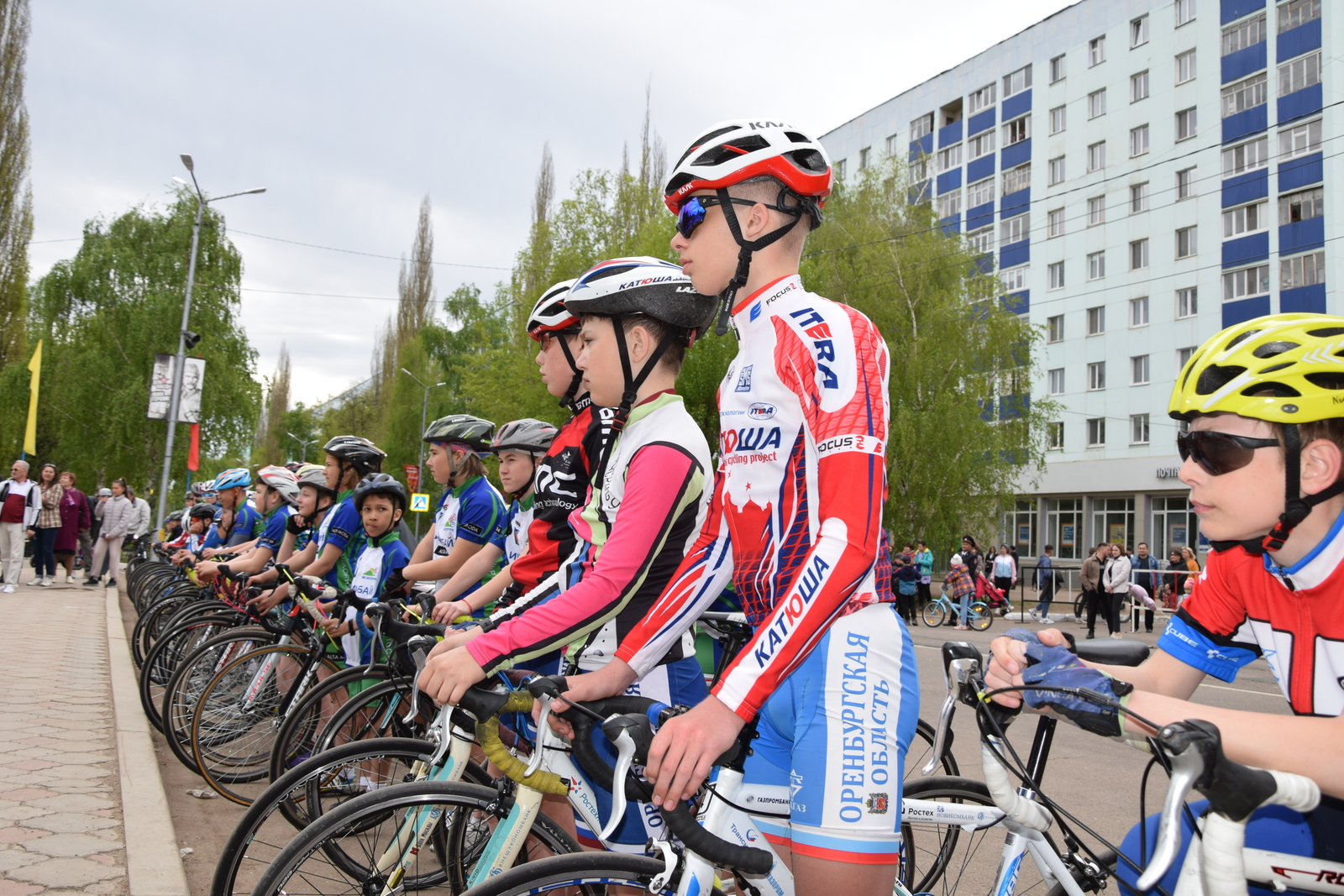 В Мелеузе прошли традиционные велогонки и легкоатлетический кросс в честь 9 мая