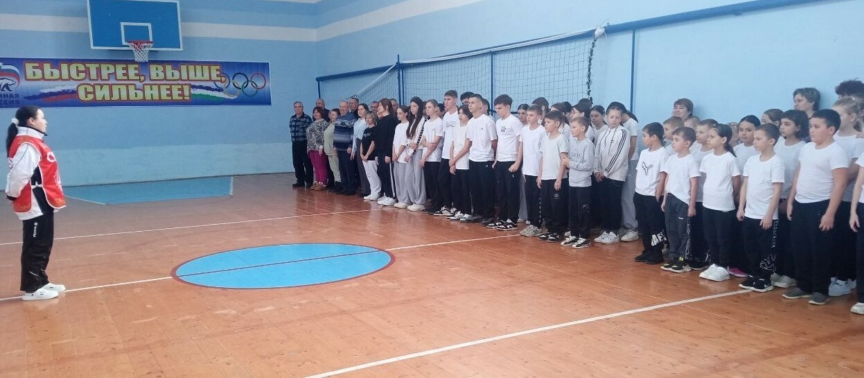 В Александровке Мелеузовского района школьники выполнили нормативы комплекса ГТО