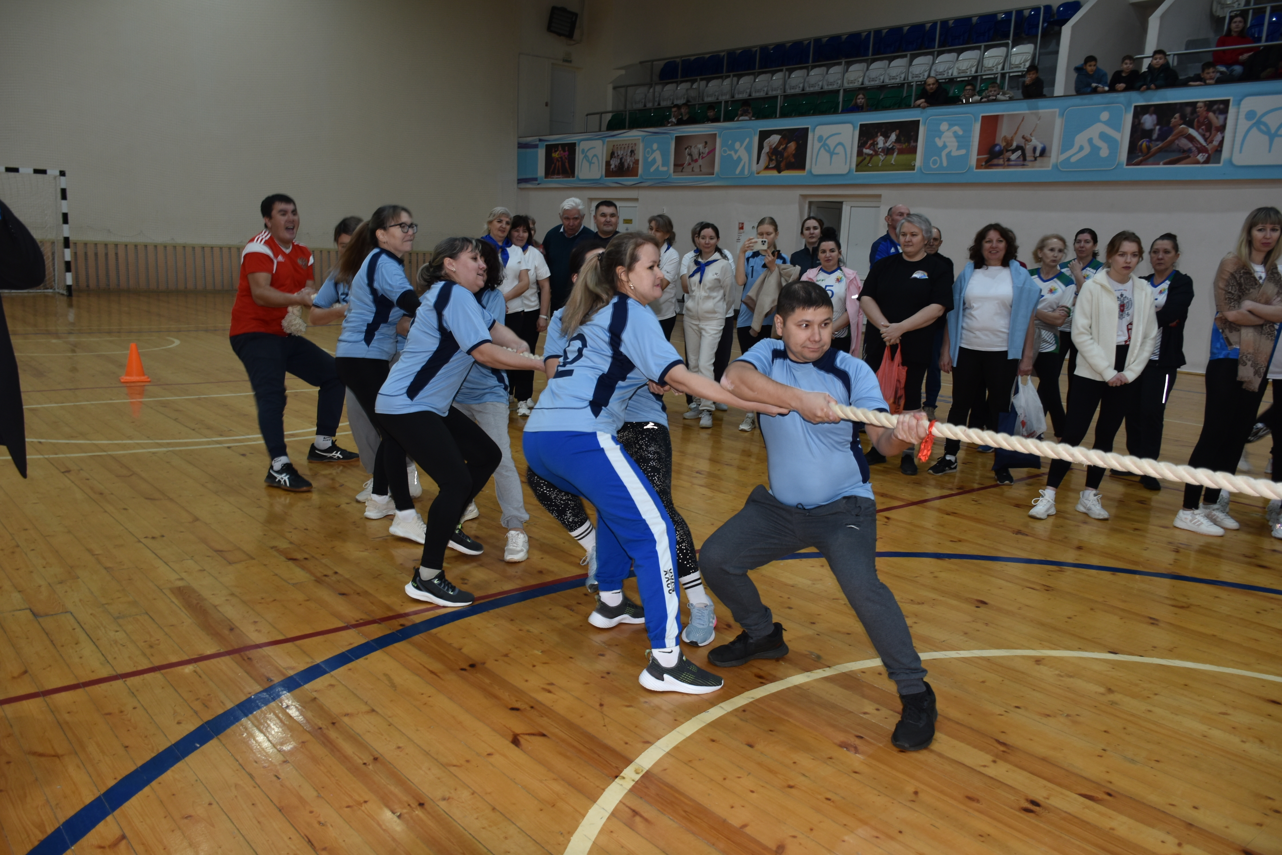 В Мелеузе педагоги померились силой и сноровкой