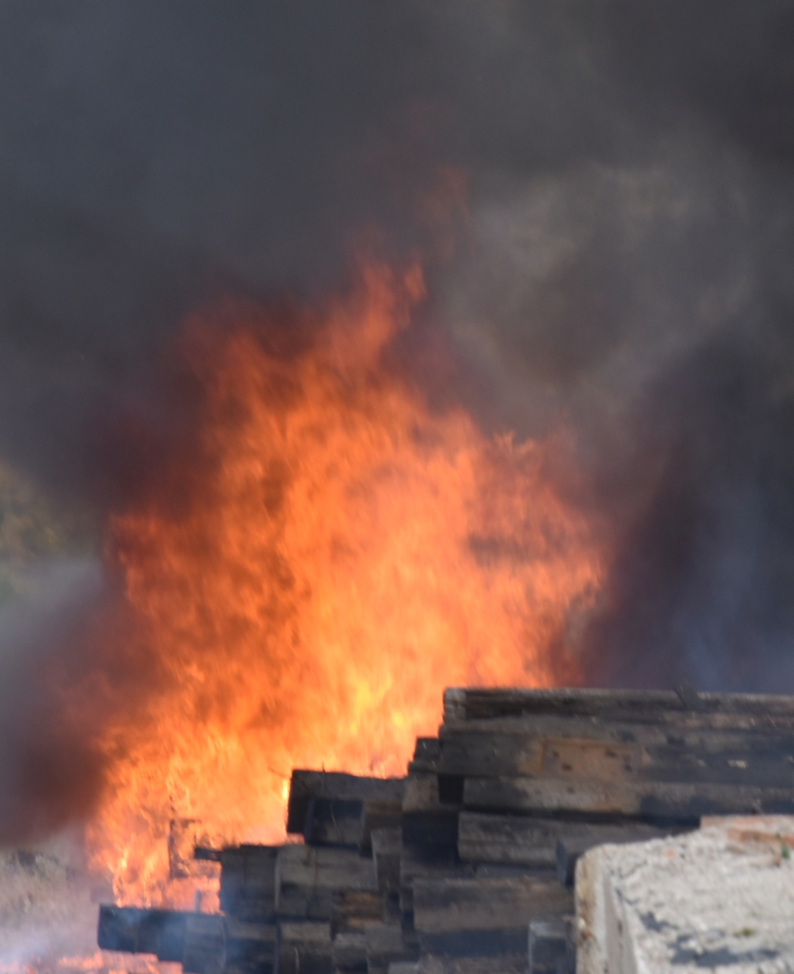 Два пожара подряд случилось в селе Воскресенское Мелеузовского района
