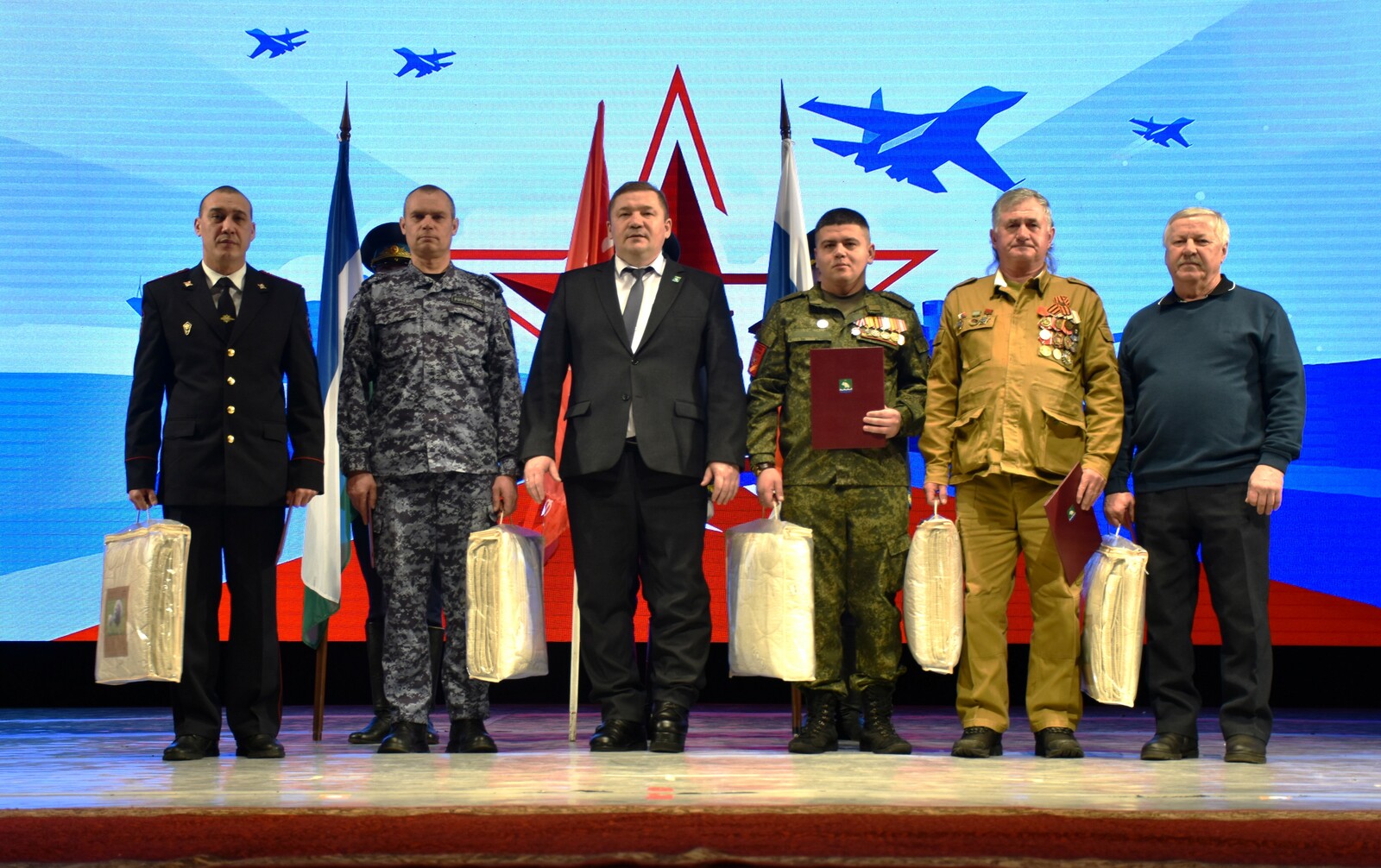 В Мелеузе прошло торжественное собрание, посвящённое Дню защитника Отечества