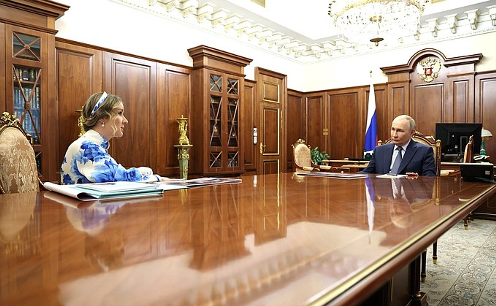 Президент России провёл встречу с Уполномоченным по правам ребёнка