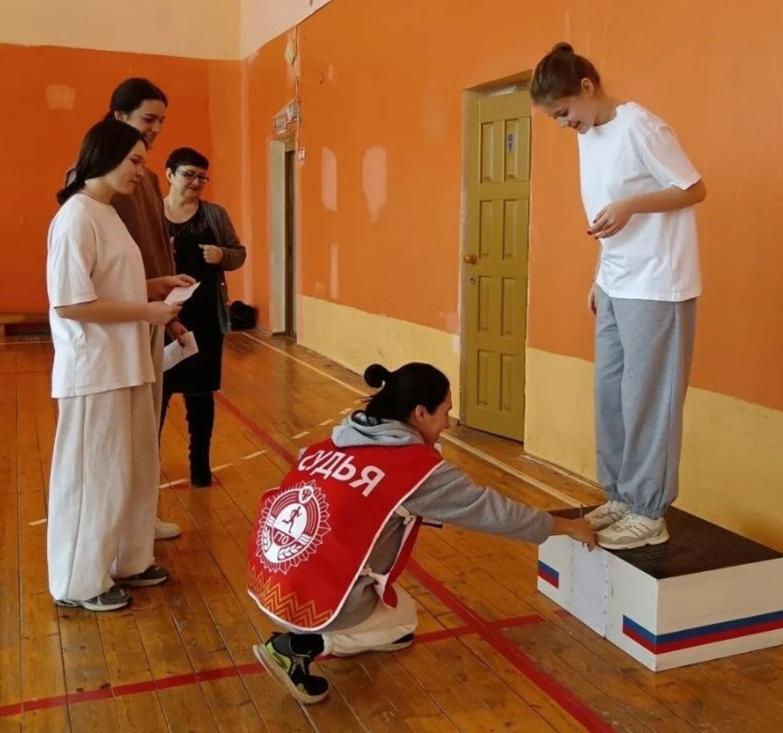 В селе Нугуш Мелеузовского района учащиеся местной школы выполнили нормативы ГТО