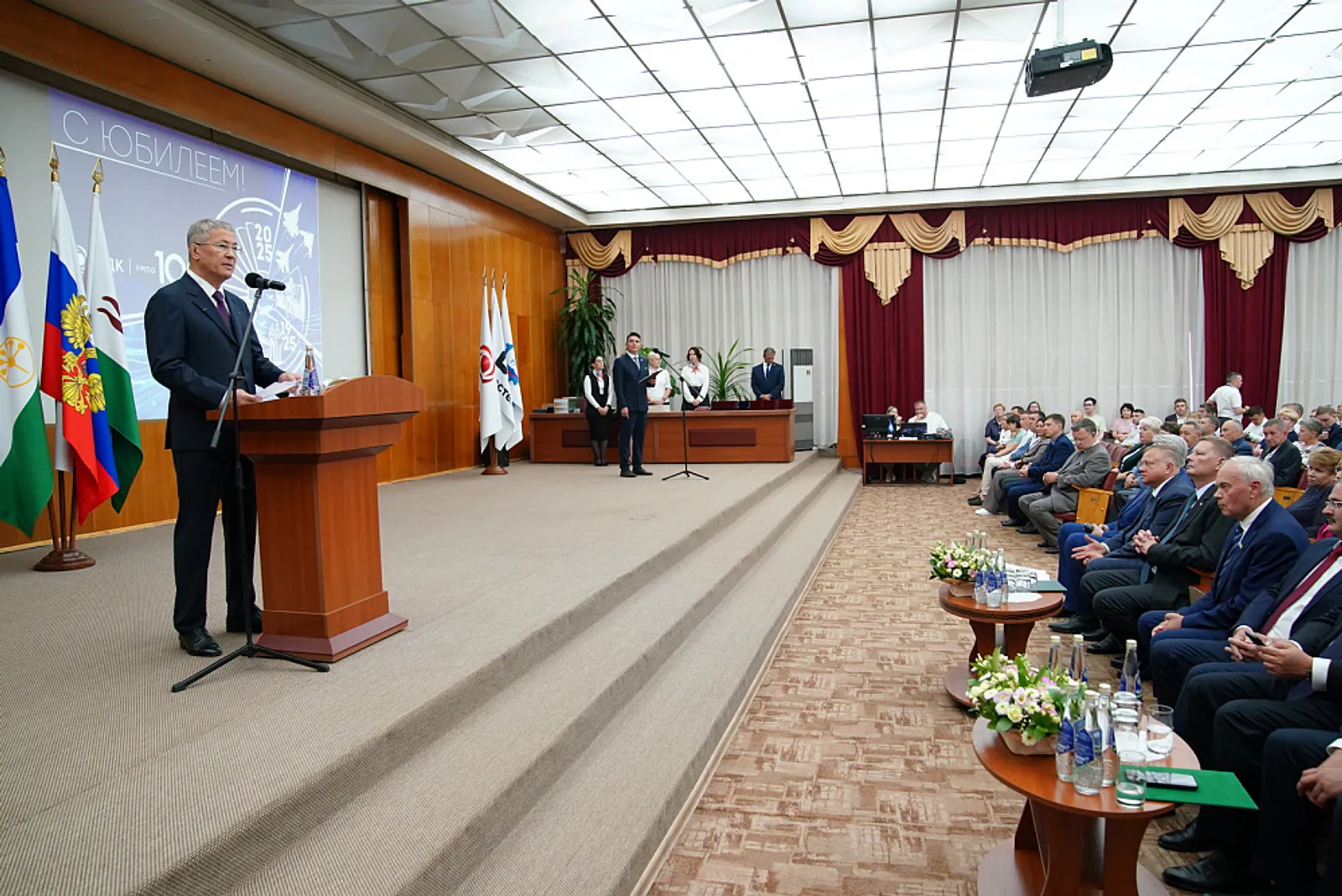 Глава Башкирии назвал ОДК-УМПО флагманом отечественного двигателестроения