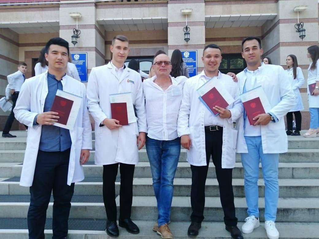 Глава Башкирии рассказал о династии врачей Измайловых