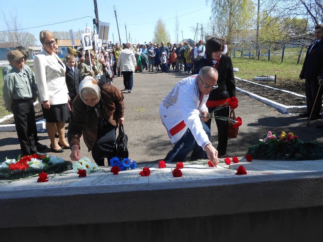 В селе Богородском Мелеузовского района вспомнили строительство монумента Славы