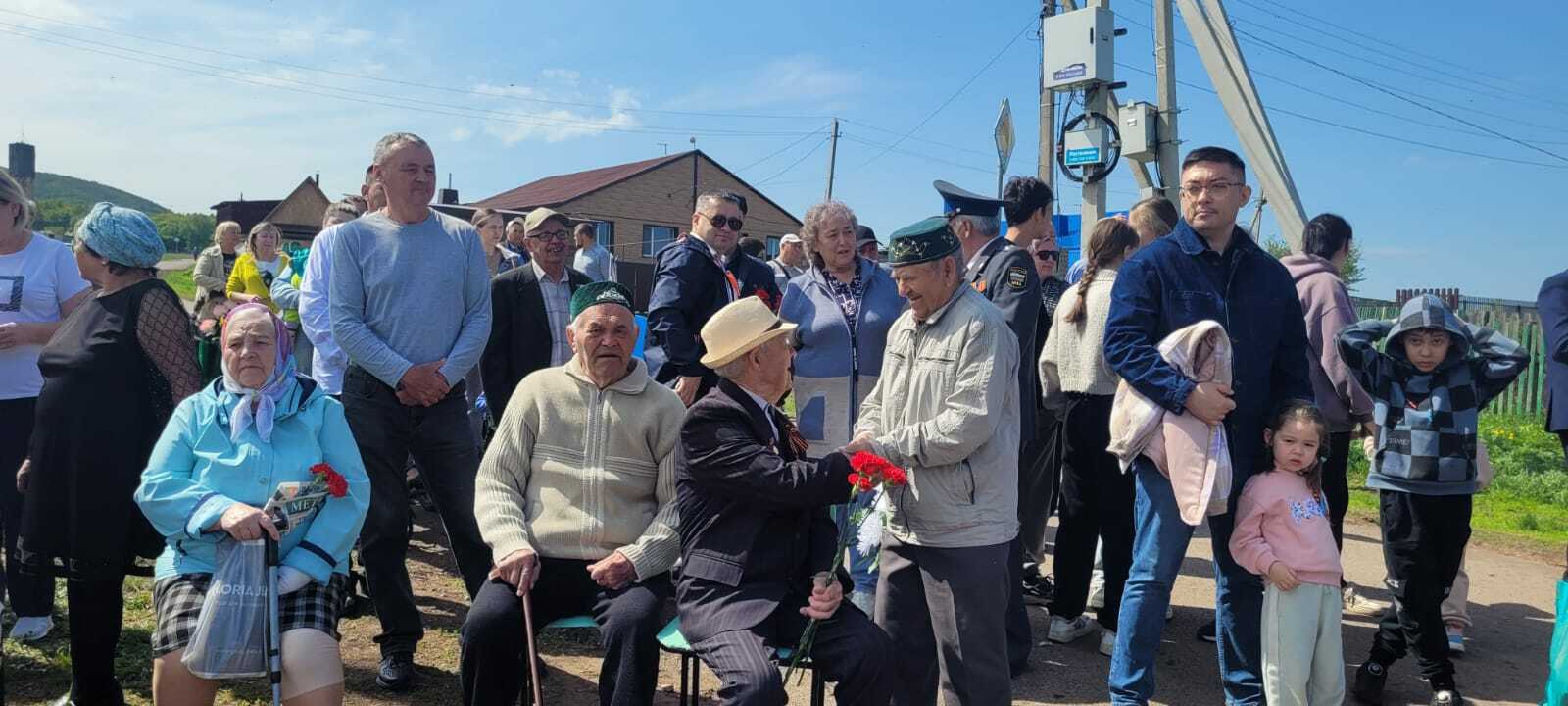 В деревне Кизрай Мелеузовского района открыли памятный обелиск