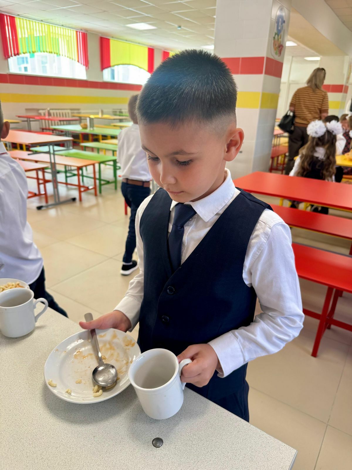 Проверено родителями, одобрено детьми: как кормят в школах Мелеуза