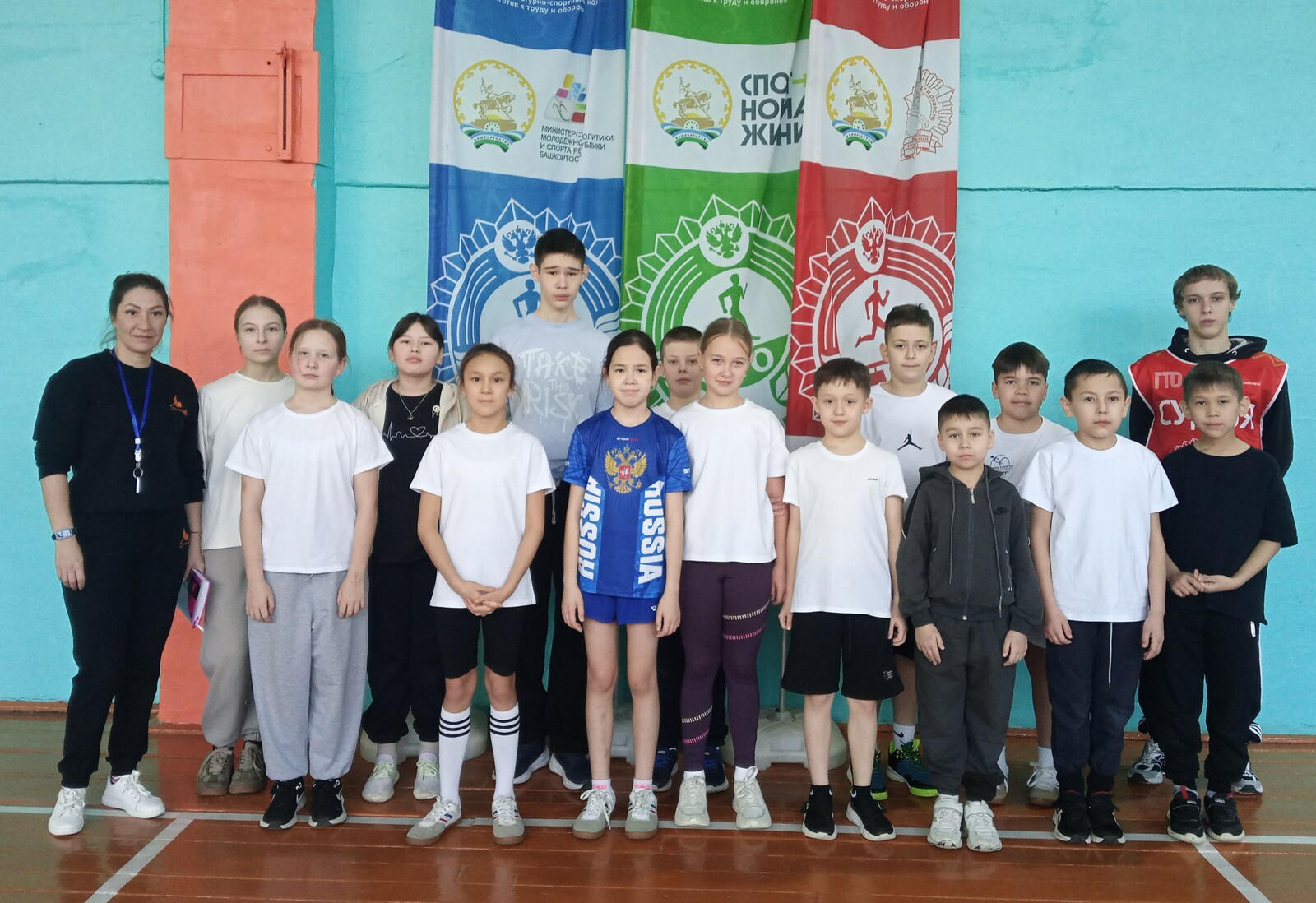 В Мелеузе воспитанники секции плавания сдали нормативы ГТО