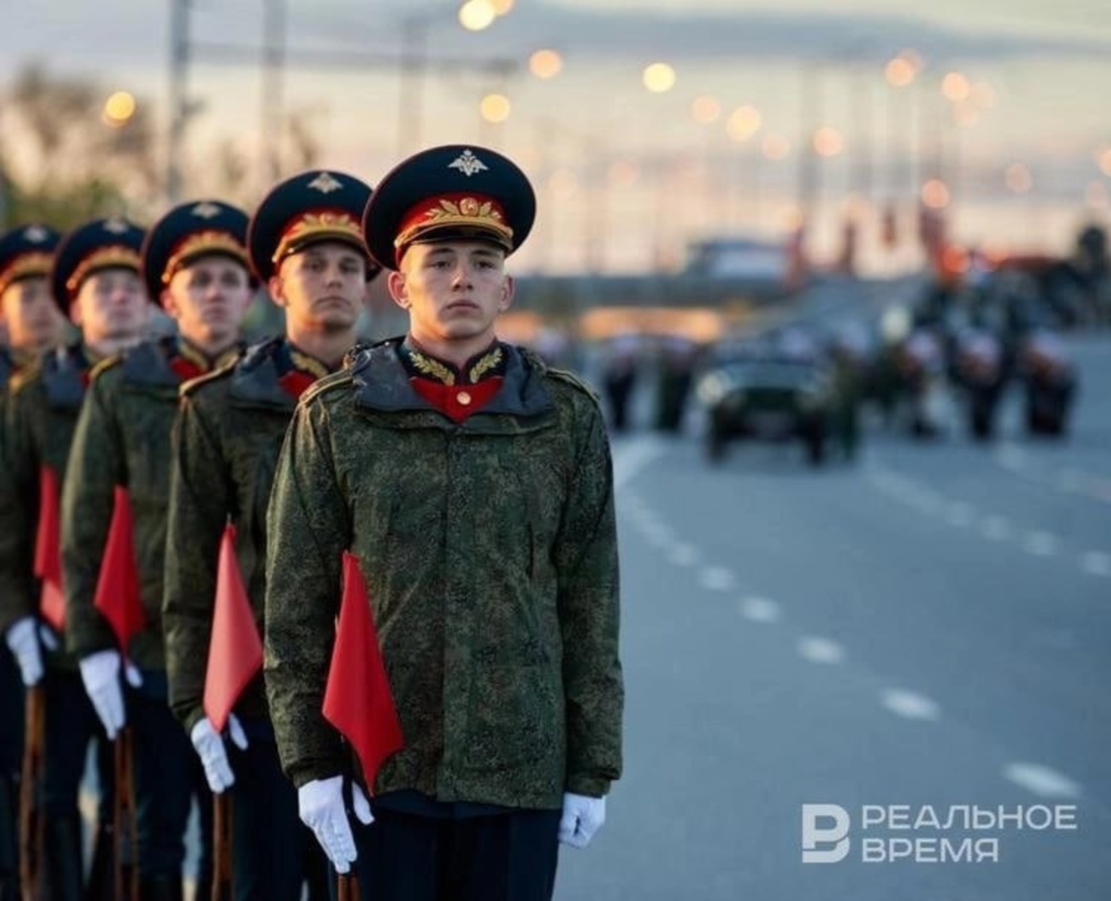 Мелеузовцы приняли участие в парадах Победы городов-героев России