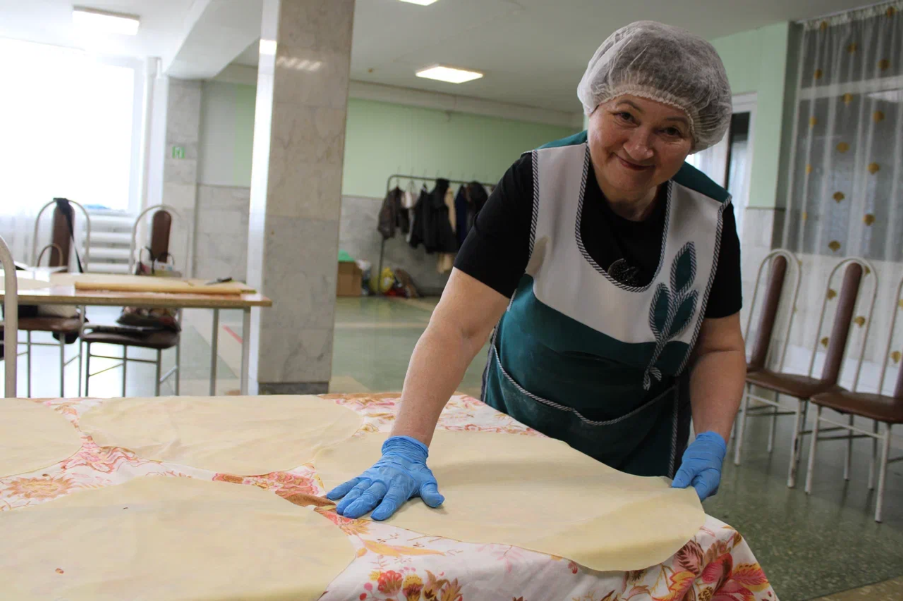 Как в Мелеузе готовят гостинцы для бойцов