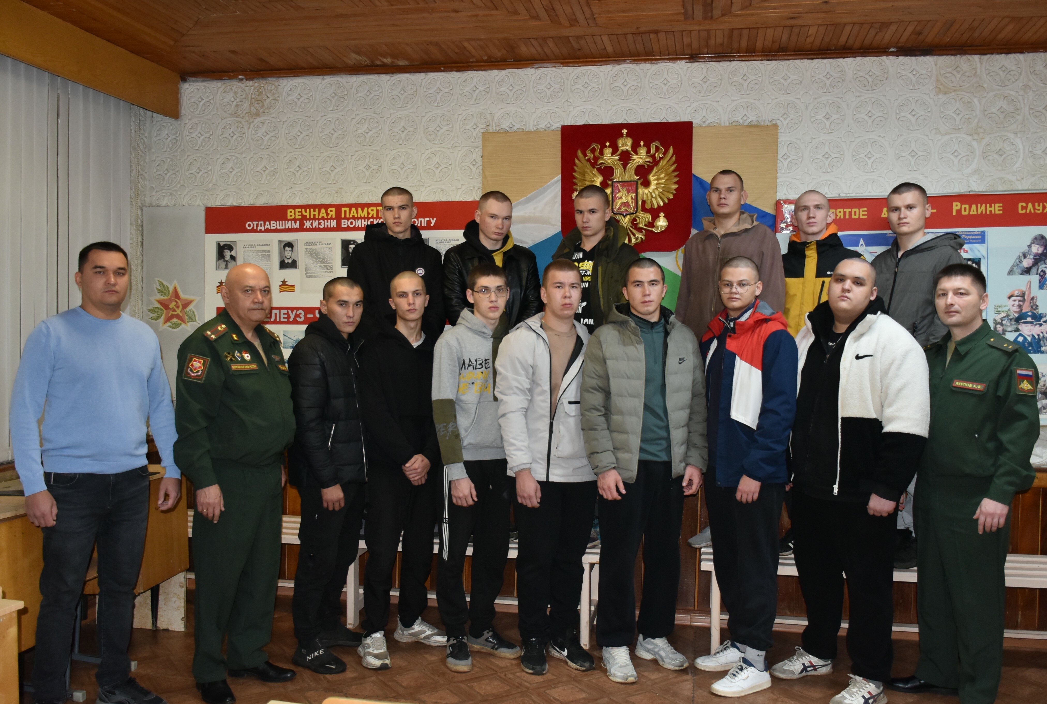 В Мелеузе состоялась первая отправка новобранцев в рамках осеннего призыва-2025