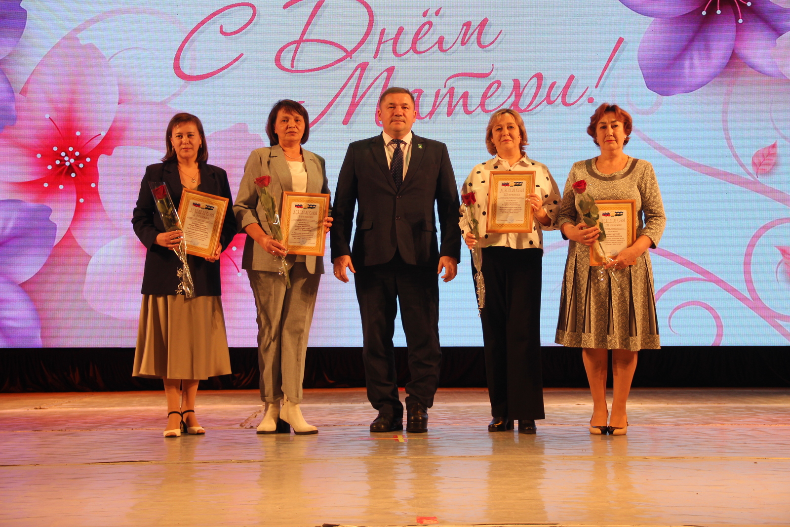 В Мелеузе отметили самый душевный праздник - День матери