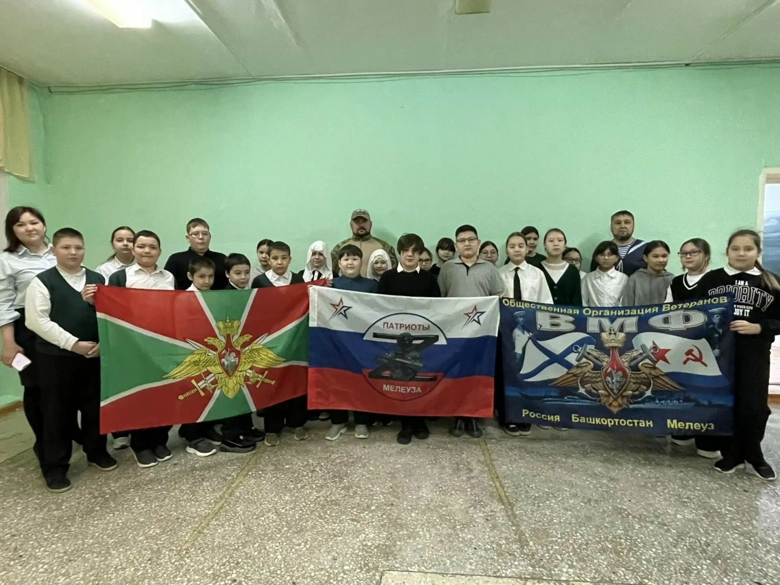 В Башкирской гимназии №9 Мелеуза прошёл Урок мужества