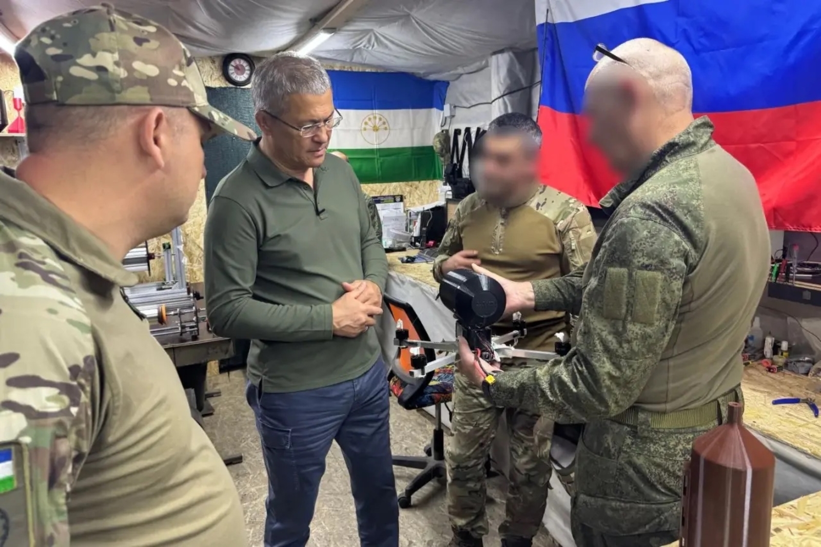 Радий Хабиров поздравил жителей Башкирии с Днем Государственного флага