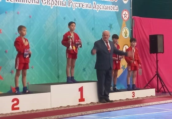 Мелеузовские самбисты заняли весь пьедестал почёта в Уфе