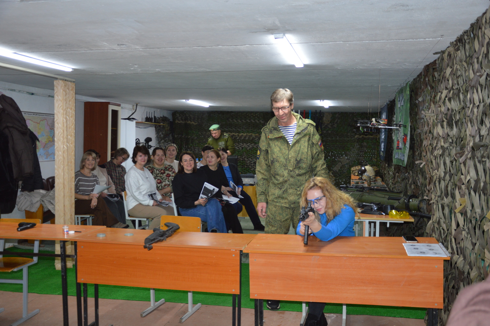 В Мелеузе сегодня библиотекари взяли винтовки