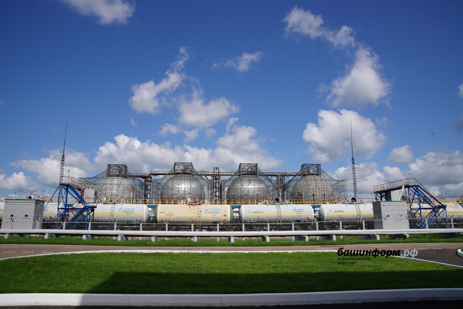 Радий Хабиров сегодня посетил АО "Мелеузовские минеральные удобрения"