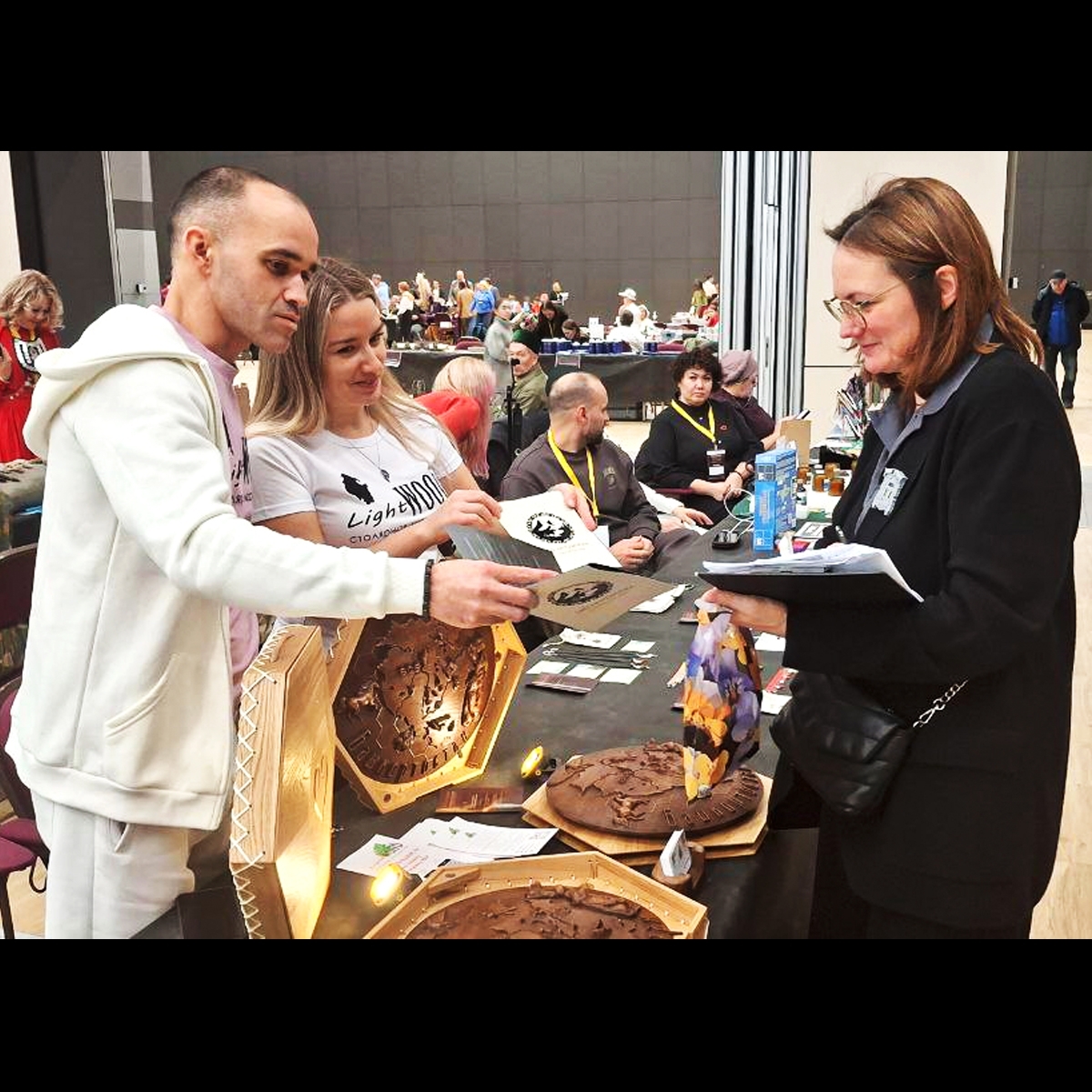 Семейное дело с душой: история мастерской Light WOOD из Мелеуза