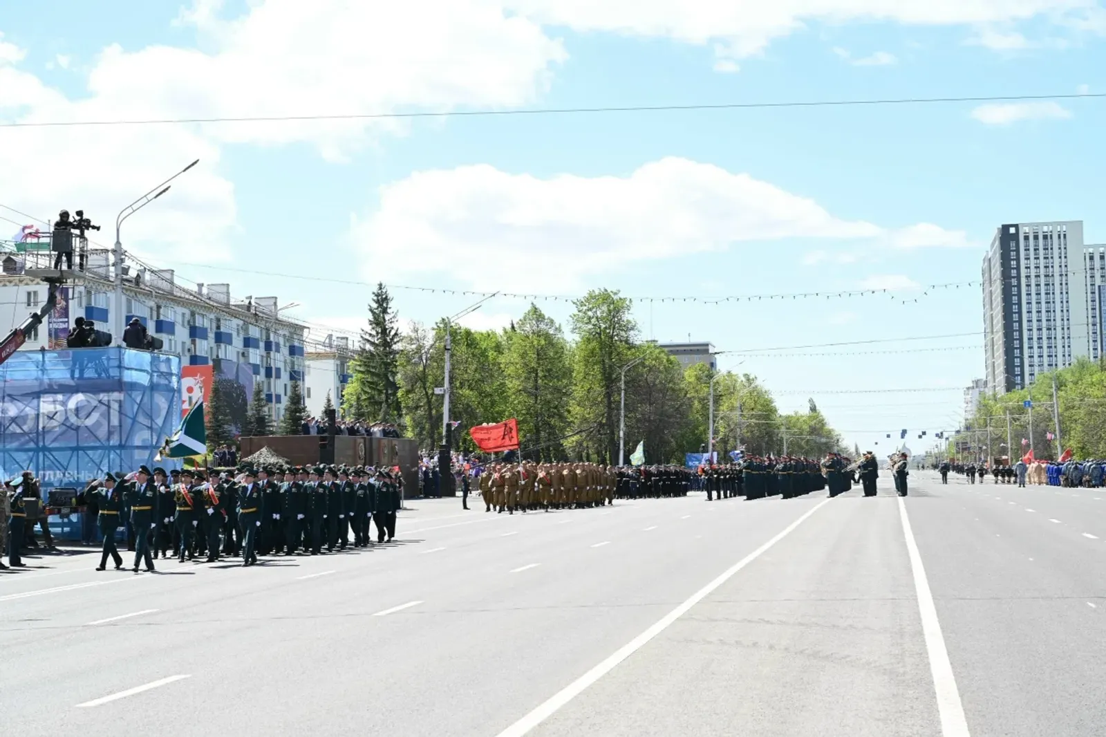 Традиционный парад в честь Дня Победы в очередной раз прошел в Уфе
