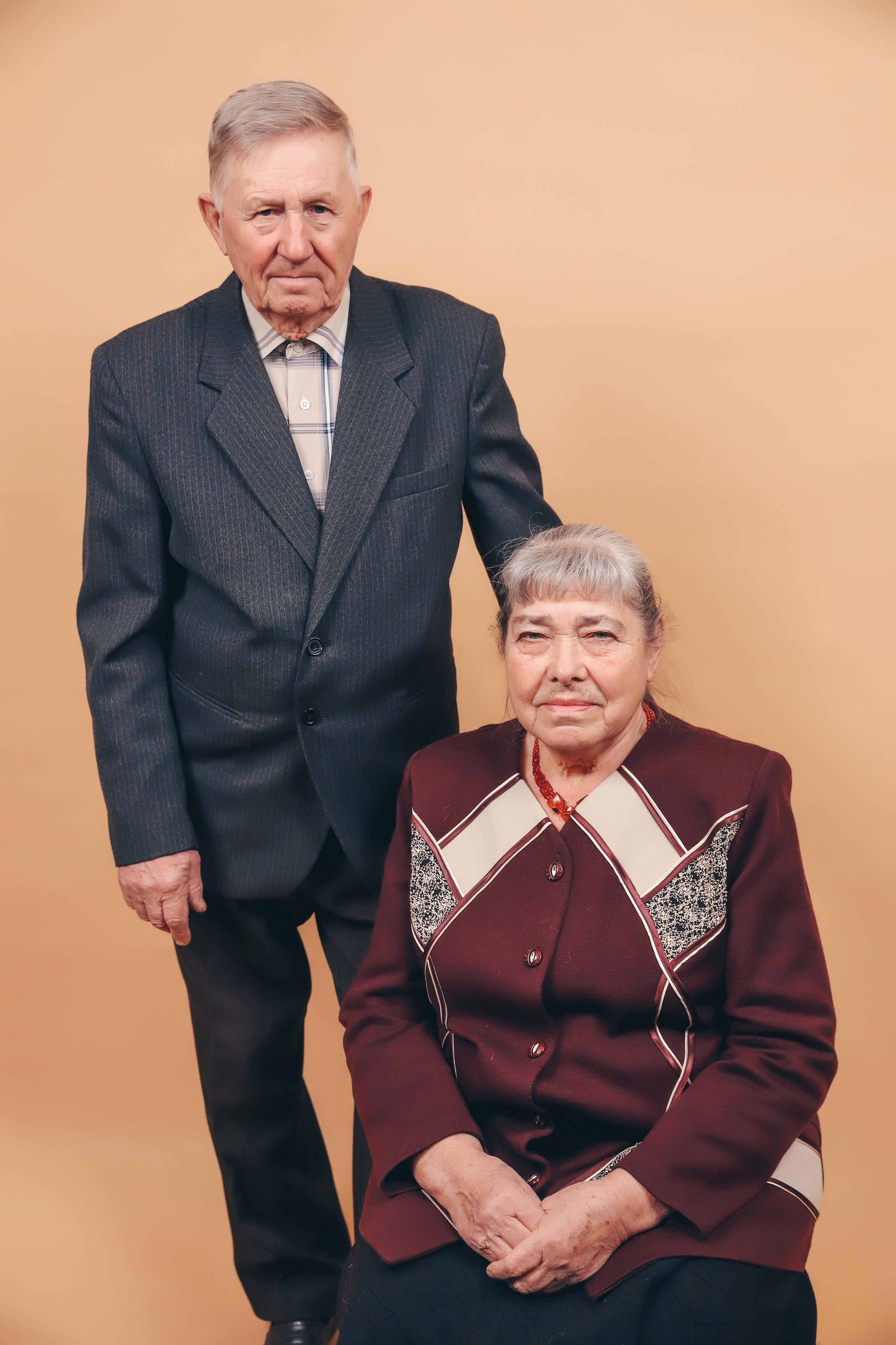 Владимир и Вера Ханжины из Мелеуза отметили юбилей семейной жизни