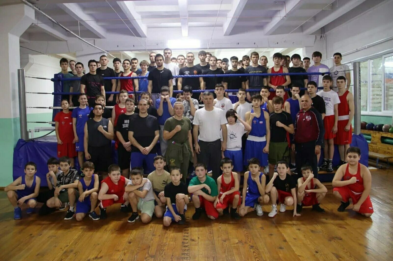 Именитые боксёры провели мастер-класс для юных спортсменов в Нефтекамске