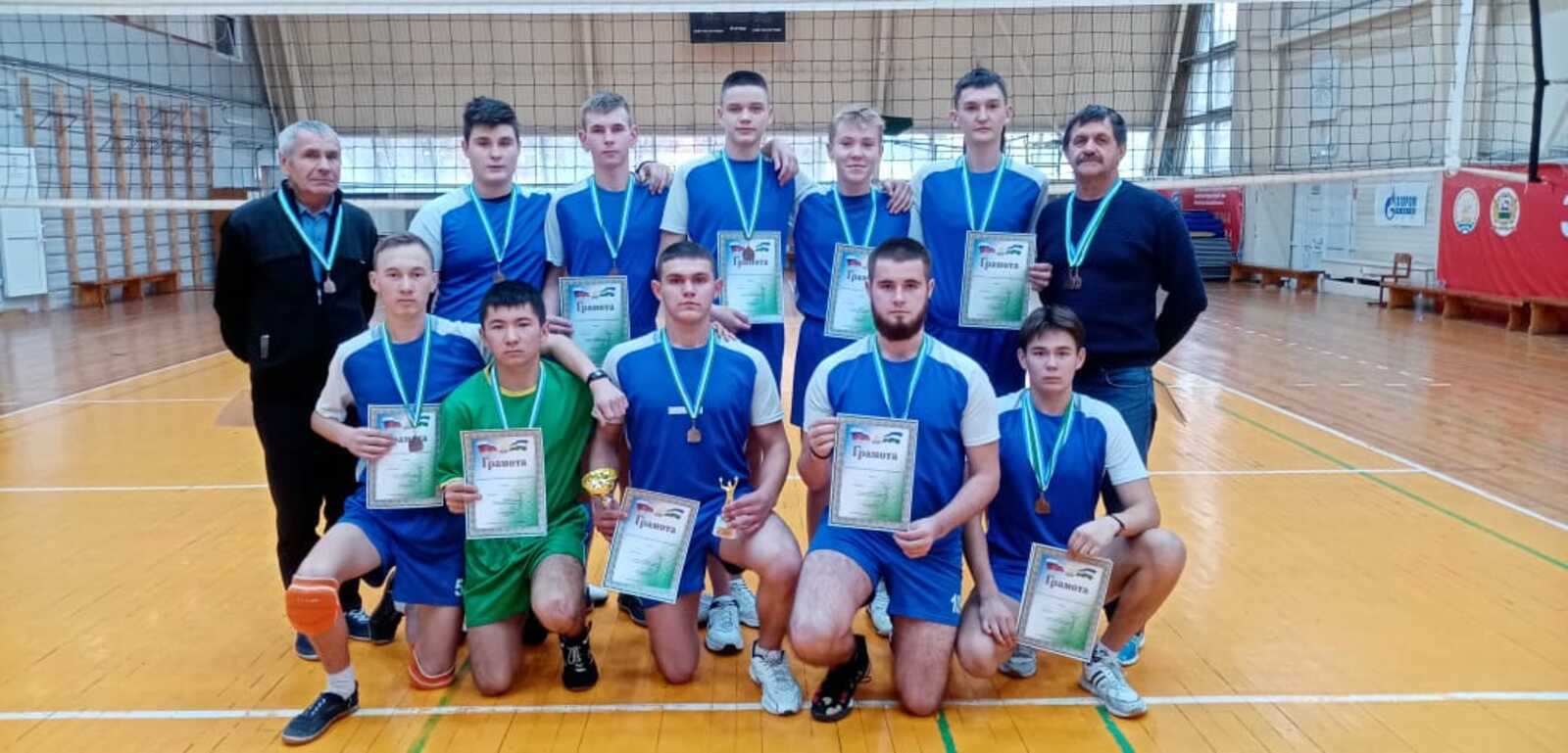 Мелеузовские волейболисты стали бронзовыми призёрами первенства Башкортостана