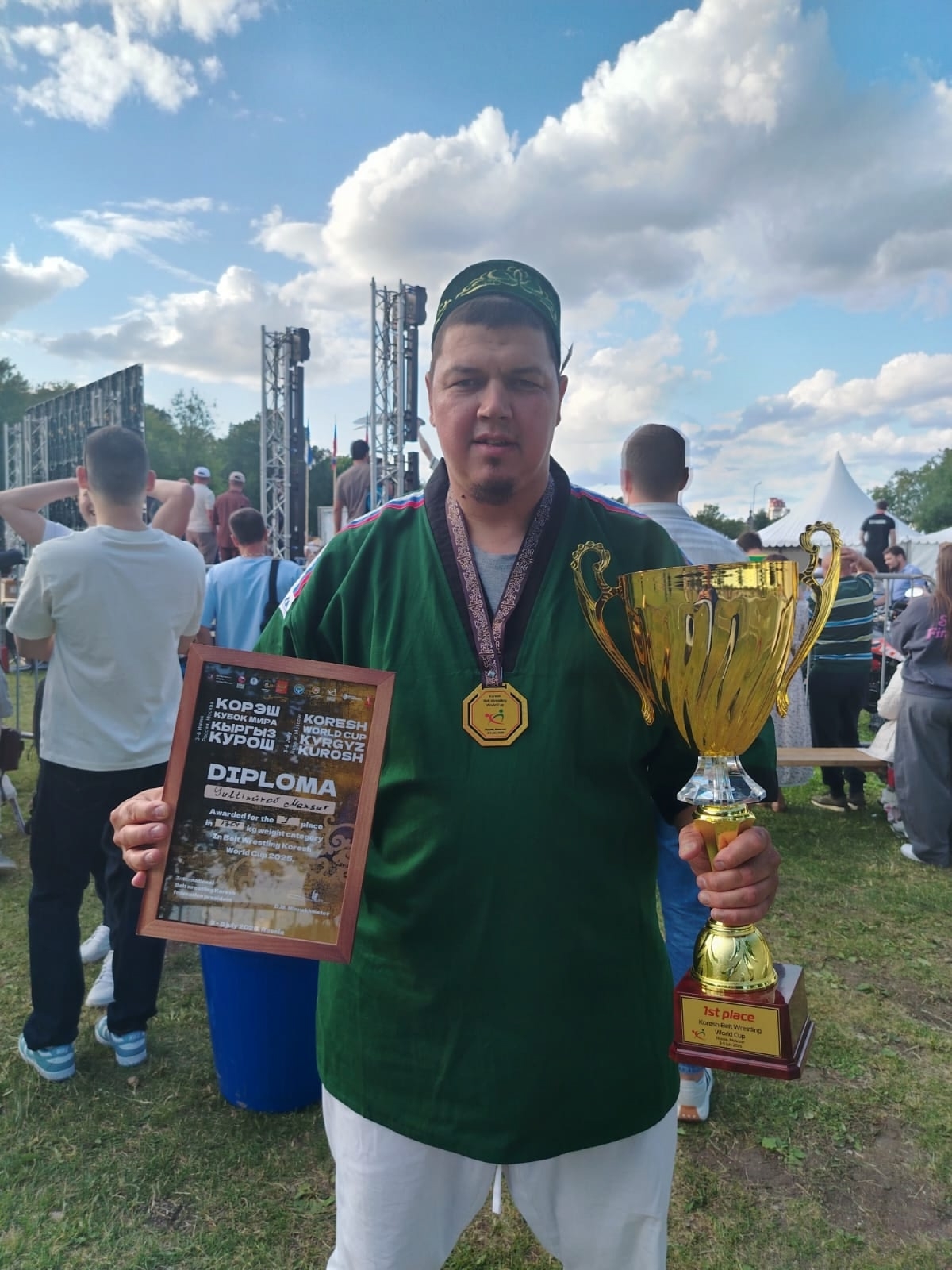 Мелеузовский борец на поясах привёз из Москвы золотую медаль чемпиона мира