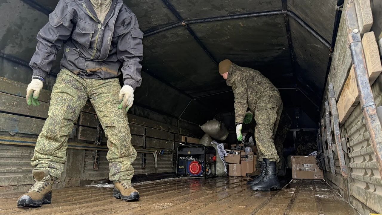 Из Мелеузовского района в зону СВО доставили баню на прицепе и автомобили