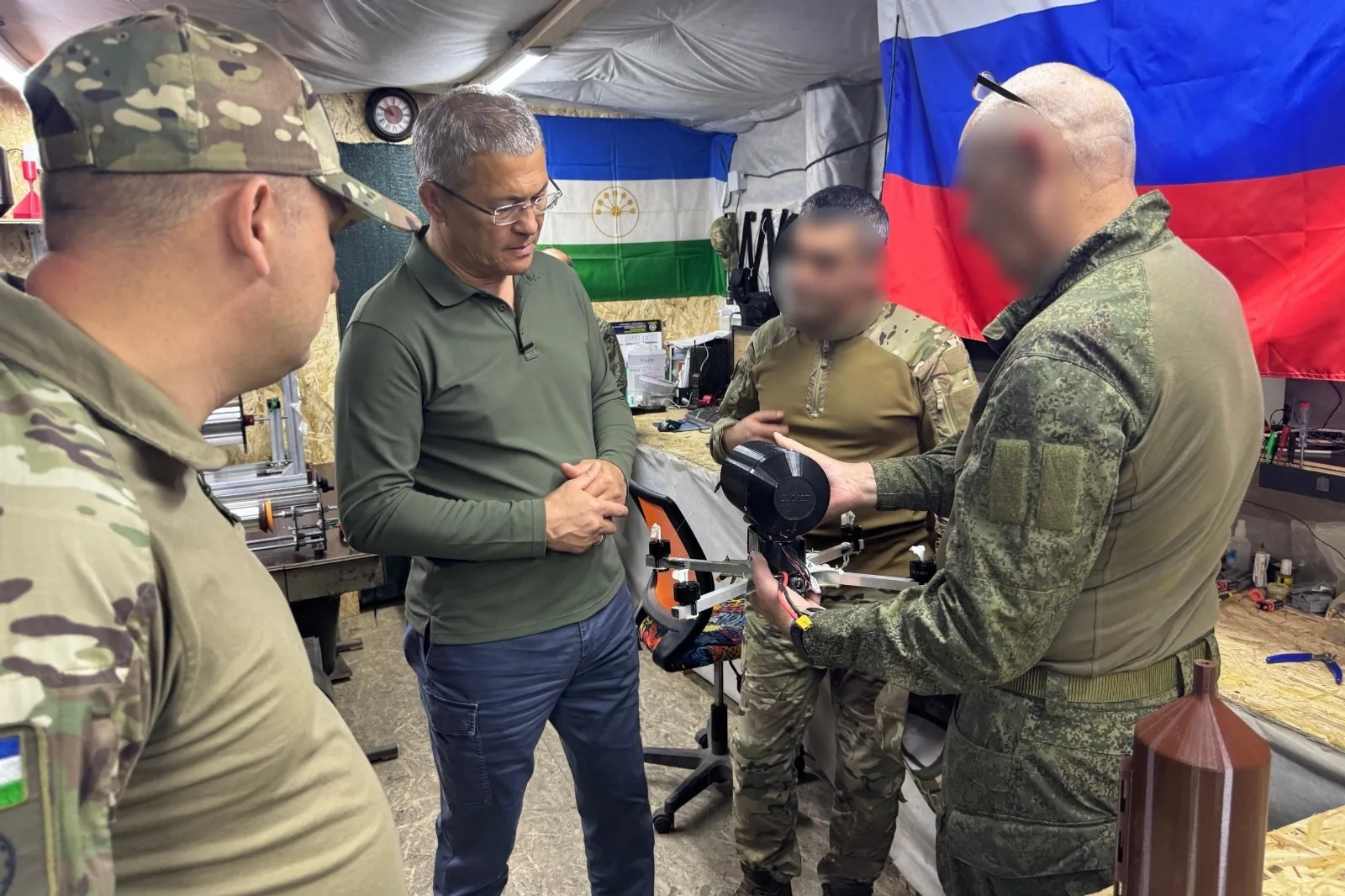 Радий Хабиров обсудил с бойцами полка «Башкортостан» поддержку республики