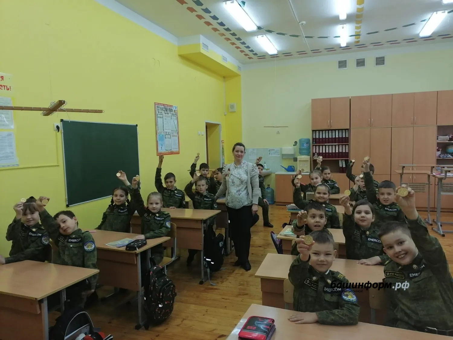 Мама пятерых детей из Уфы успешно совмещает карьеру в банке и воспитание