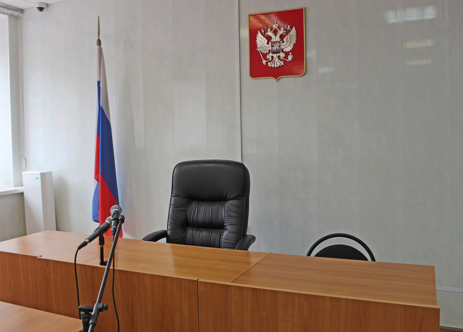 Приговор за помощь в получении большой взятки вступил в силу