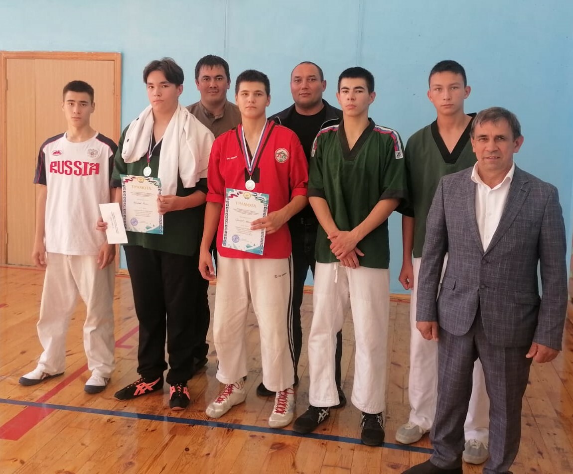 Борцы из Мелеузовского района завоевали медали в Ишимбае