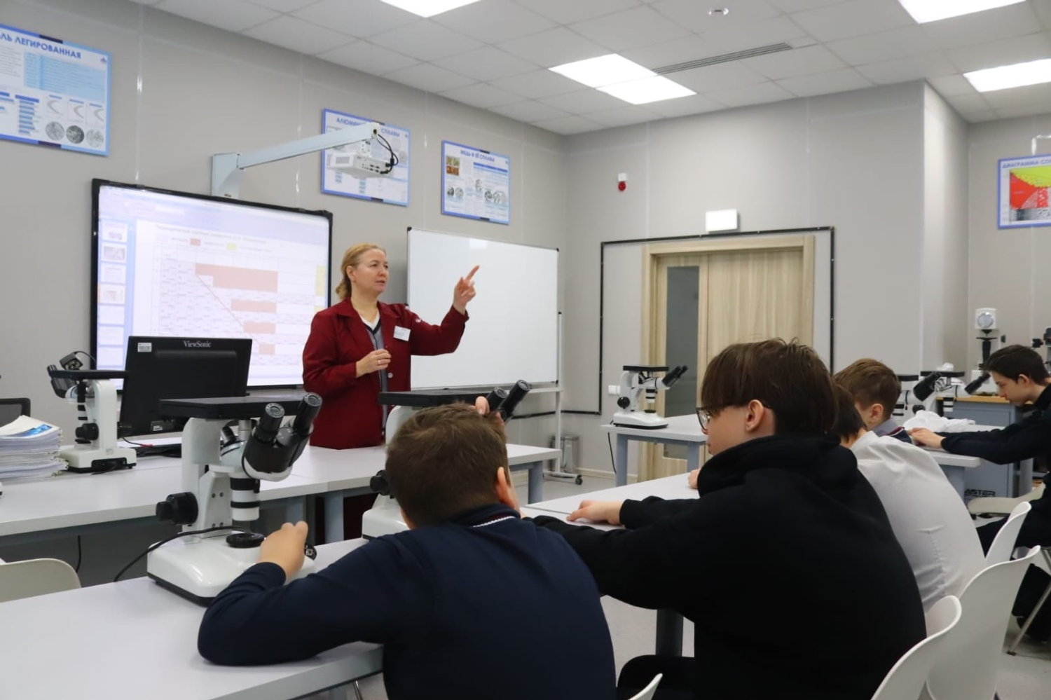 В Башкирии школьников готовят к работе в авиастроительной отрасли