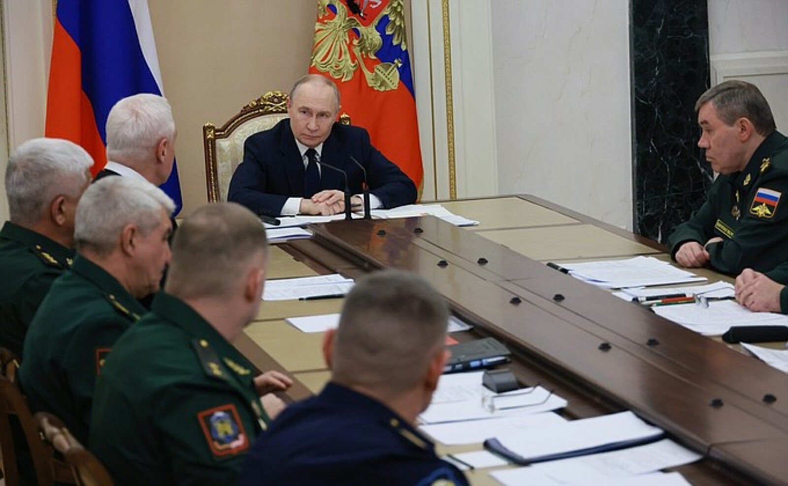 Владимир Путин провёл совещание о ситуации в зоне специальной военной операции