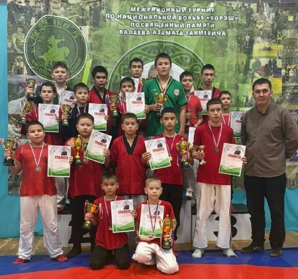 Мелеузовские борцы завоевали 25 медалей на межрайонном турнире в Мелеузе