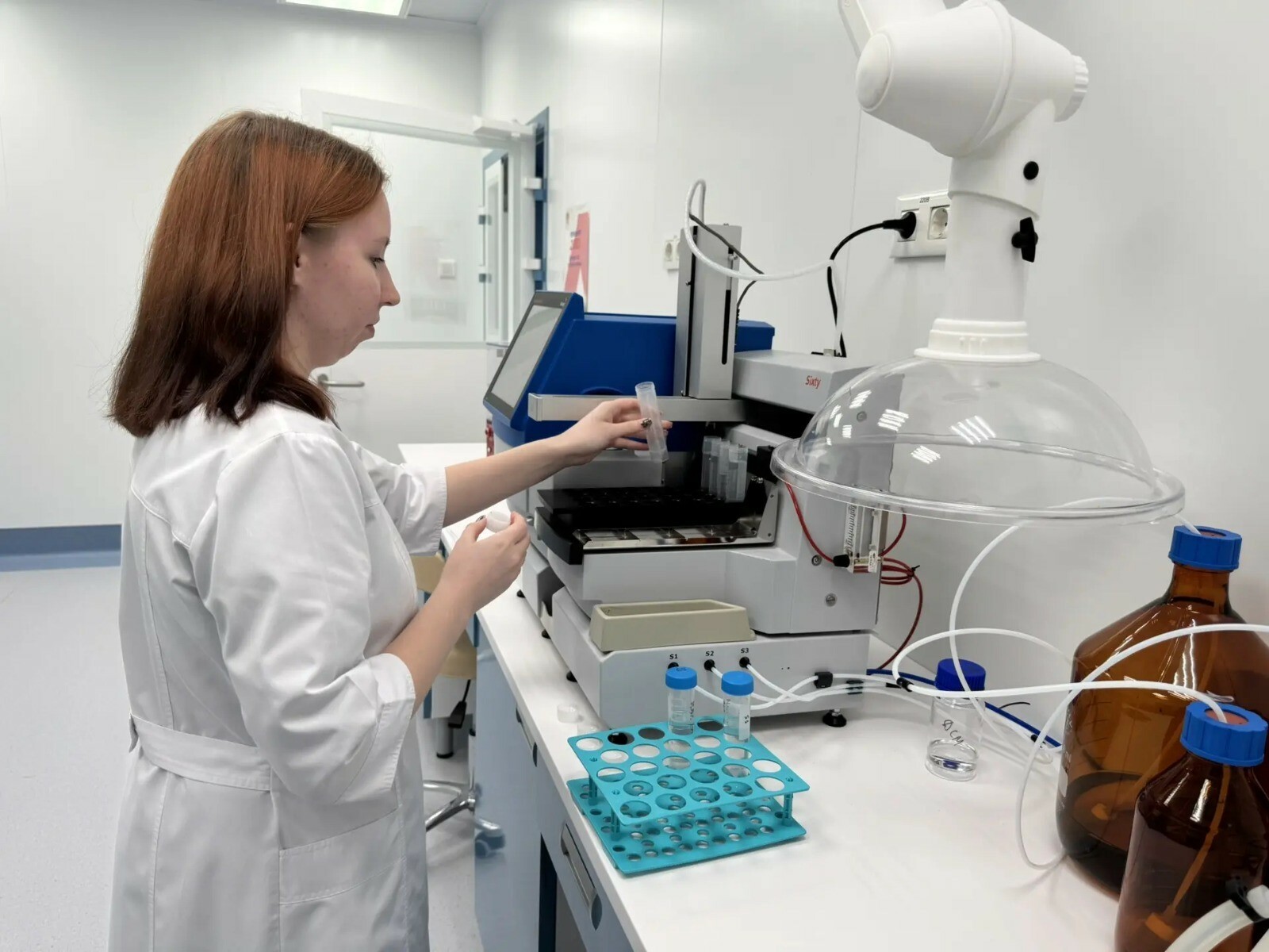 В Башкирии вуз-резидент кампуса создает лекарства на уникальном оборудовании