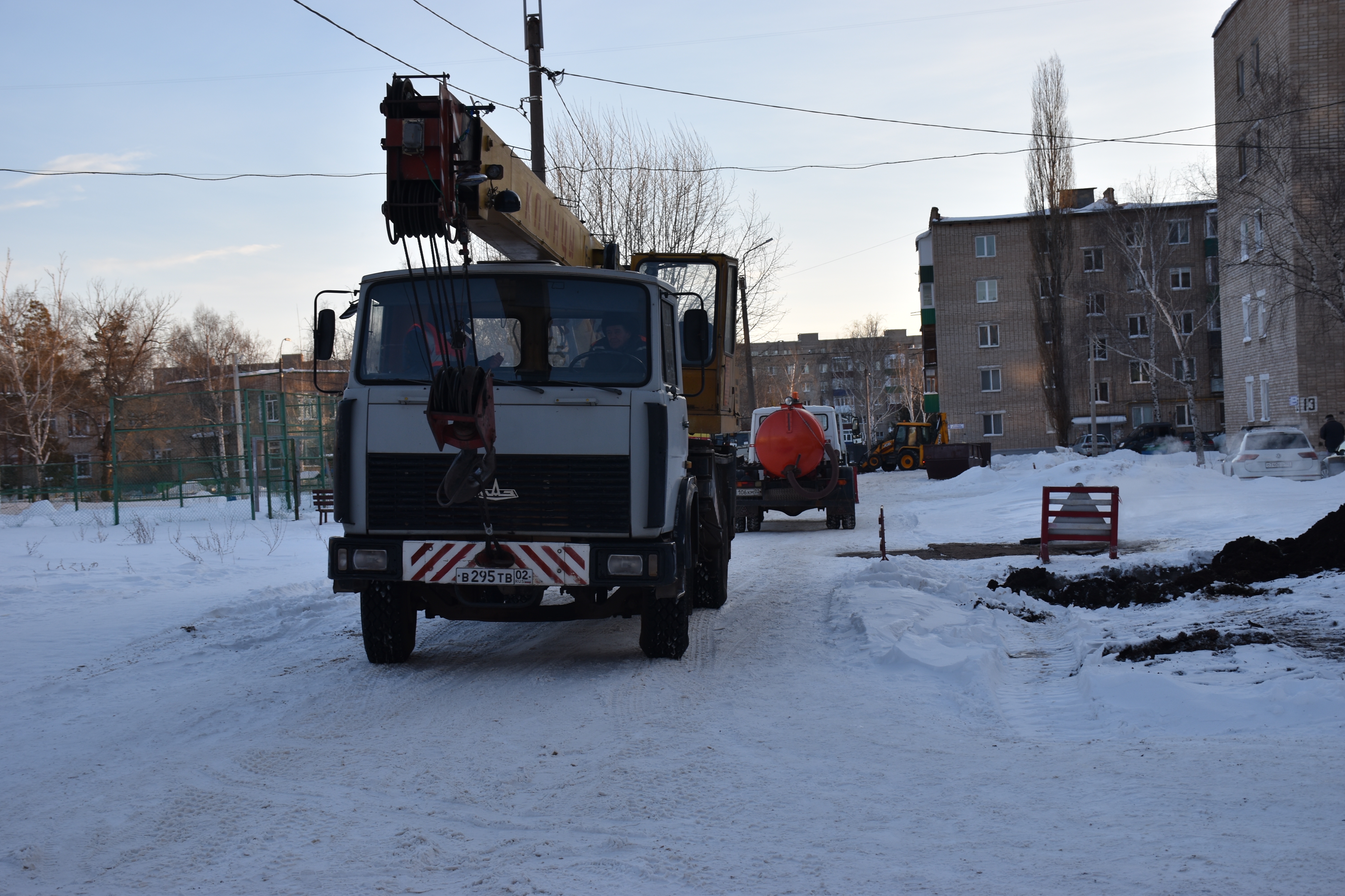 Как в Мелеузе устранили сложный порыв на теплосетях