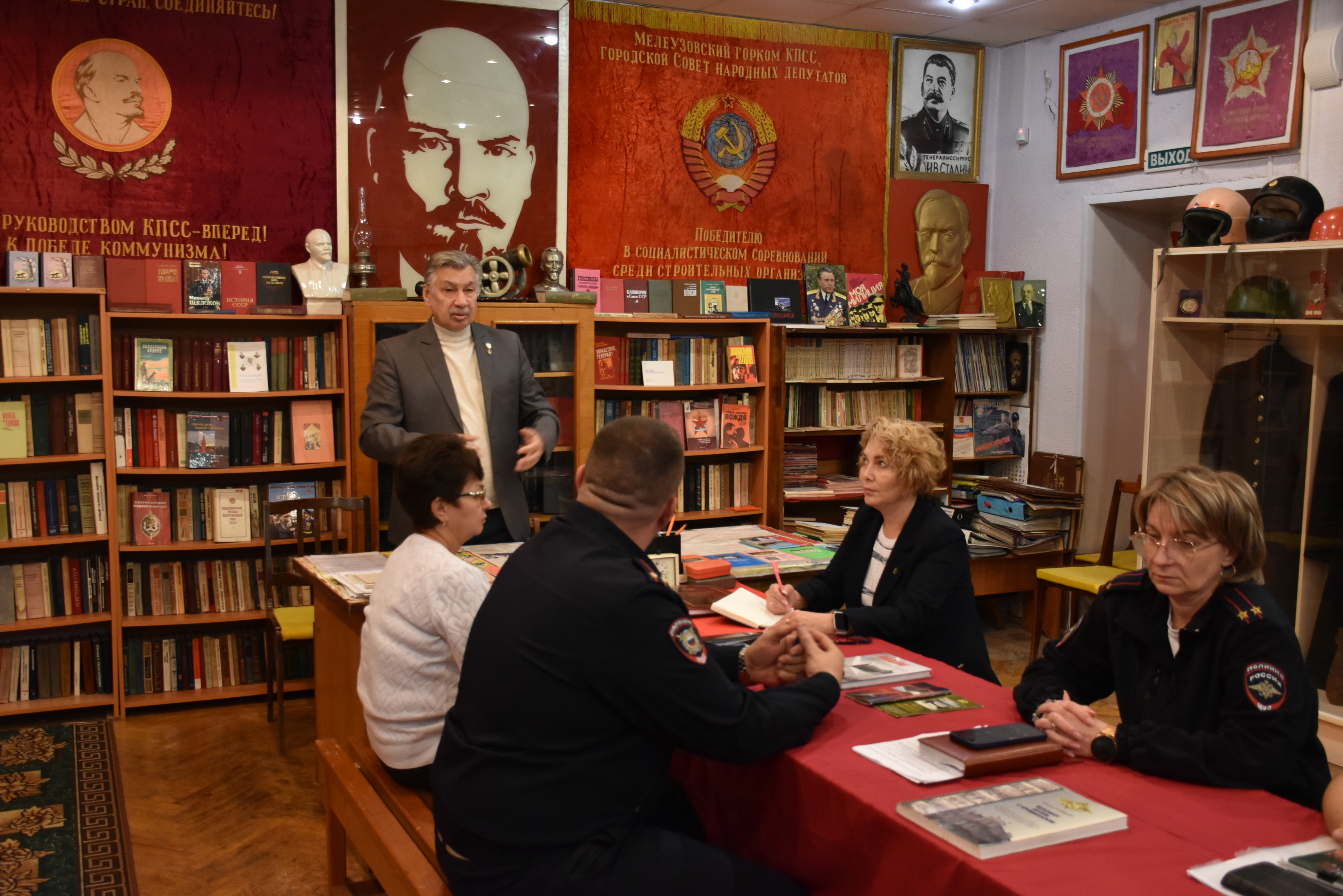 В Мелеузе общественники встретились с сотрудниками местного Отдела МВД России