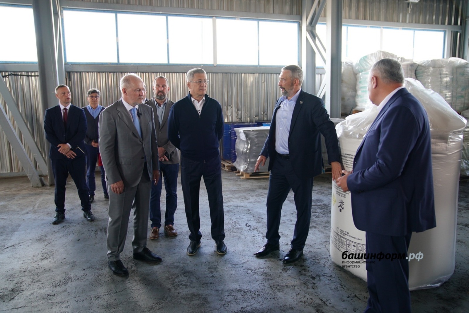 Радий Хабиров сегодня посетил АО "Мелеузовские минеральные удобрения"