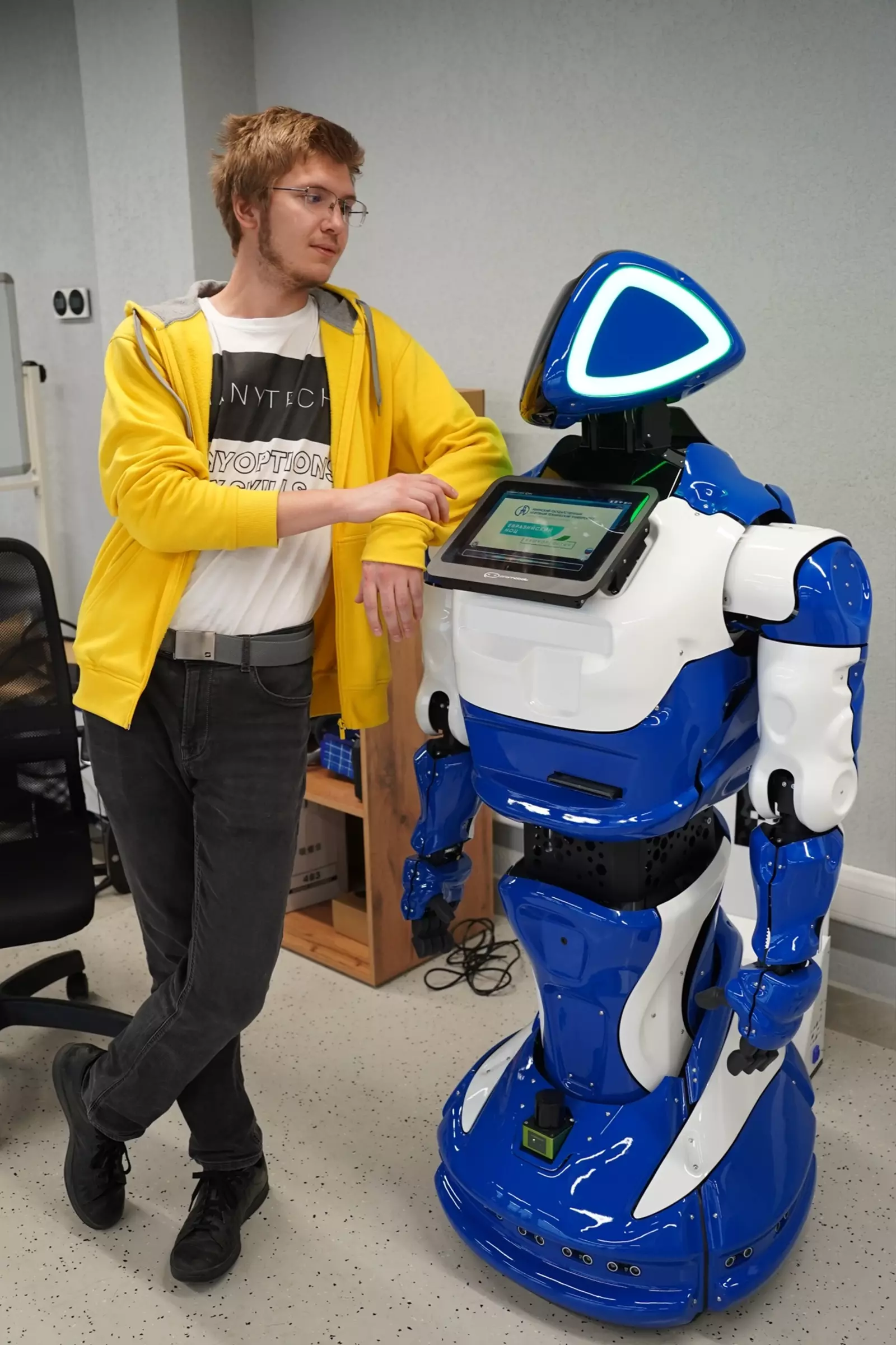 Уфимские студенты учат роботов говорить