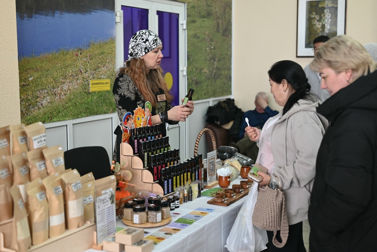 В Мелеузе ремесленники Союза "Золотые руки" провели ярмарку-дегустацию