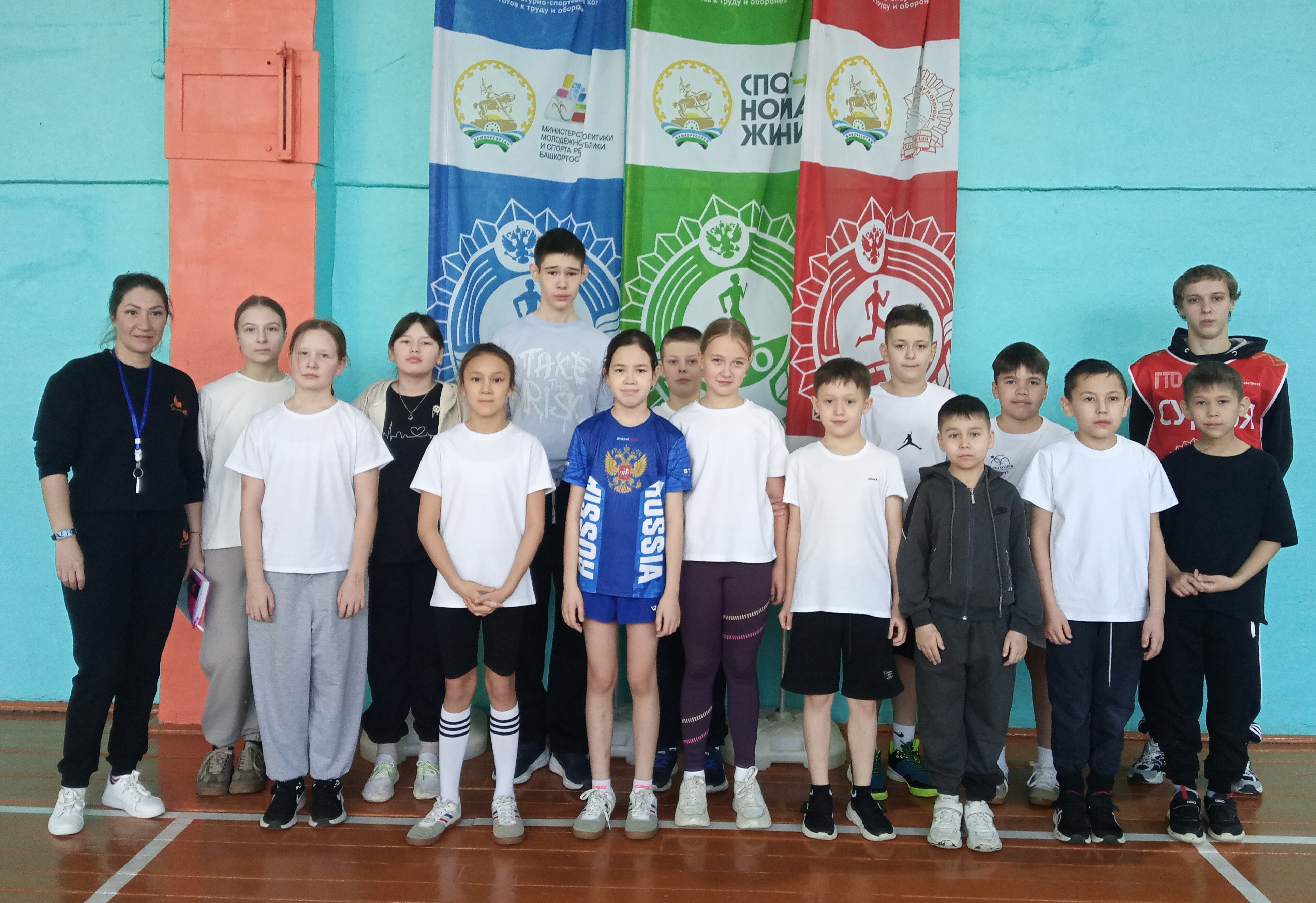 В Мелеузе воспитанники секции плавания сдали нормативы ГТО