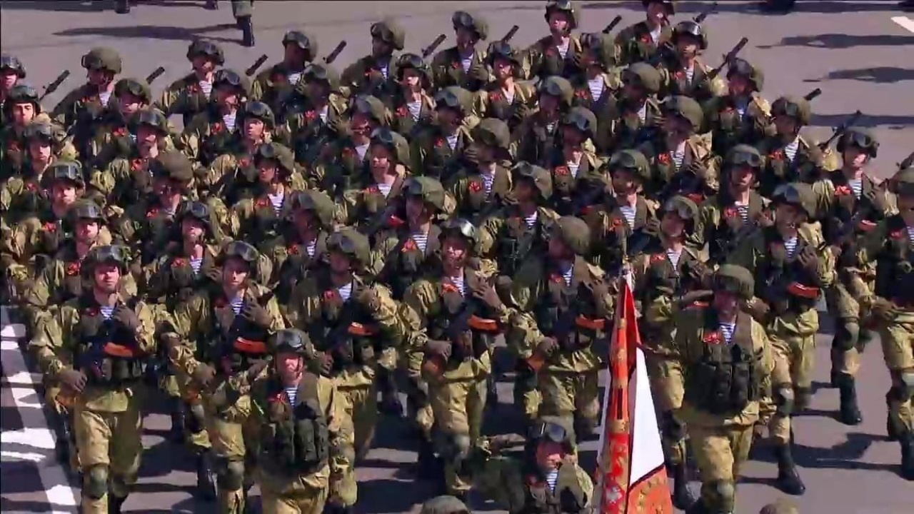 Мелеузовцы приняли участие в парадах Победы городов-героев России