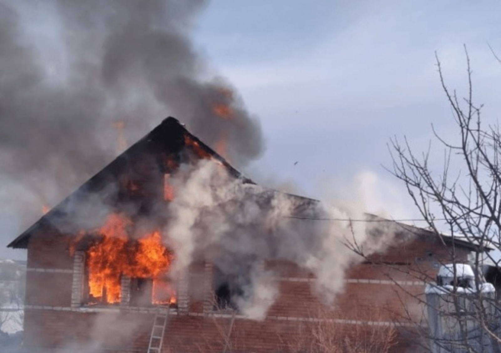 Два пожара в Мелеузе нанесли существенный ущерб