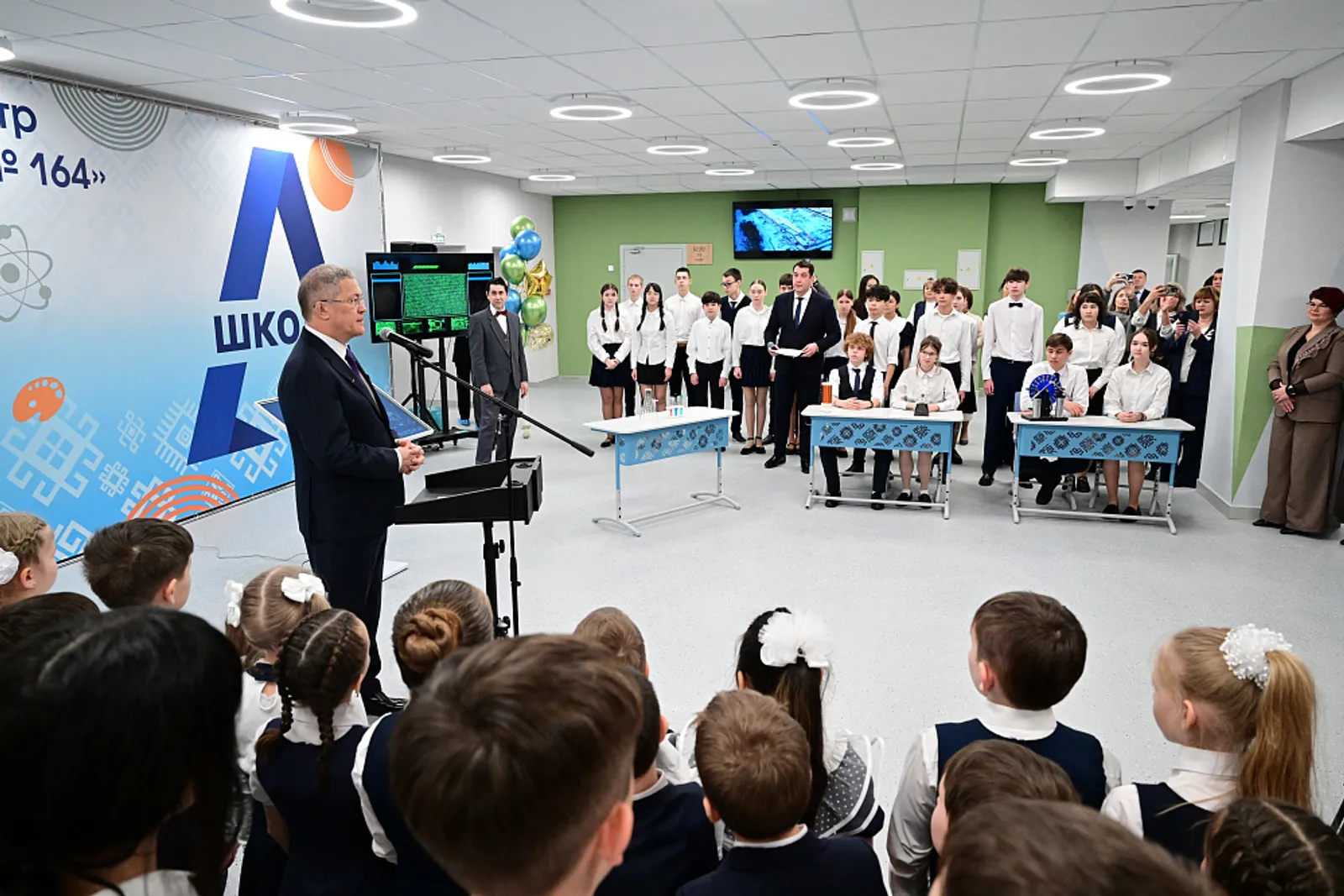 В Башкирии торжественно открыли самую большую школу в ПФО