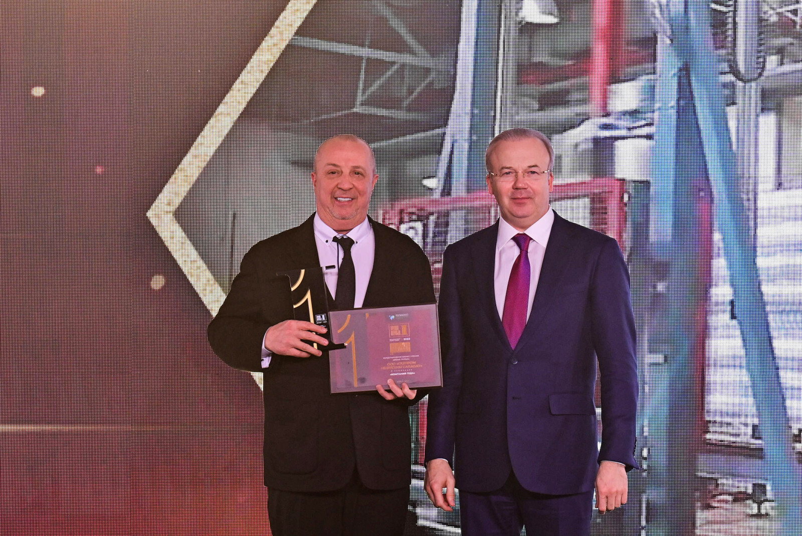Андрей Назаров вручил награды лидерам бизнес-сообщества