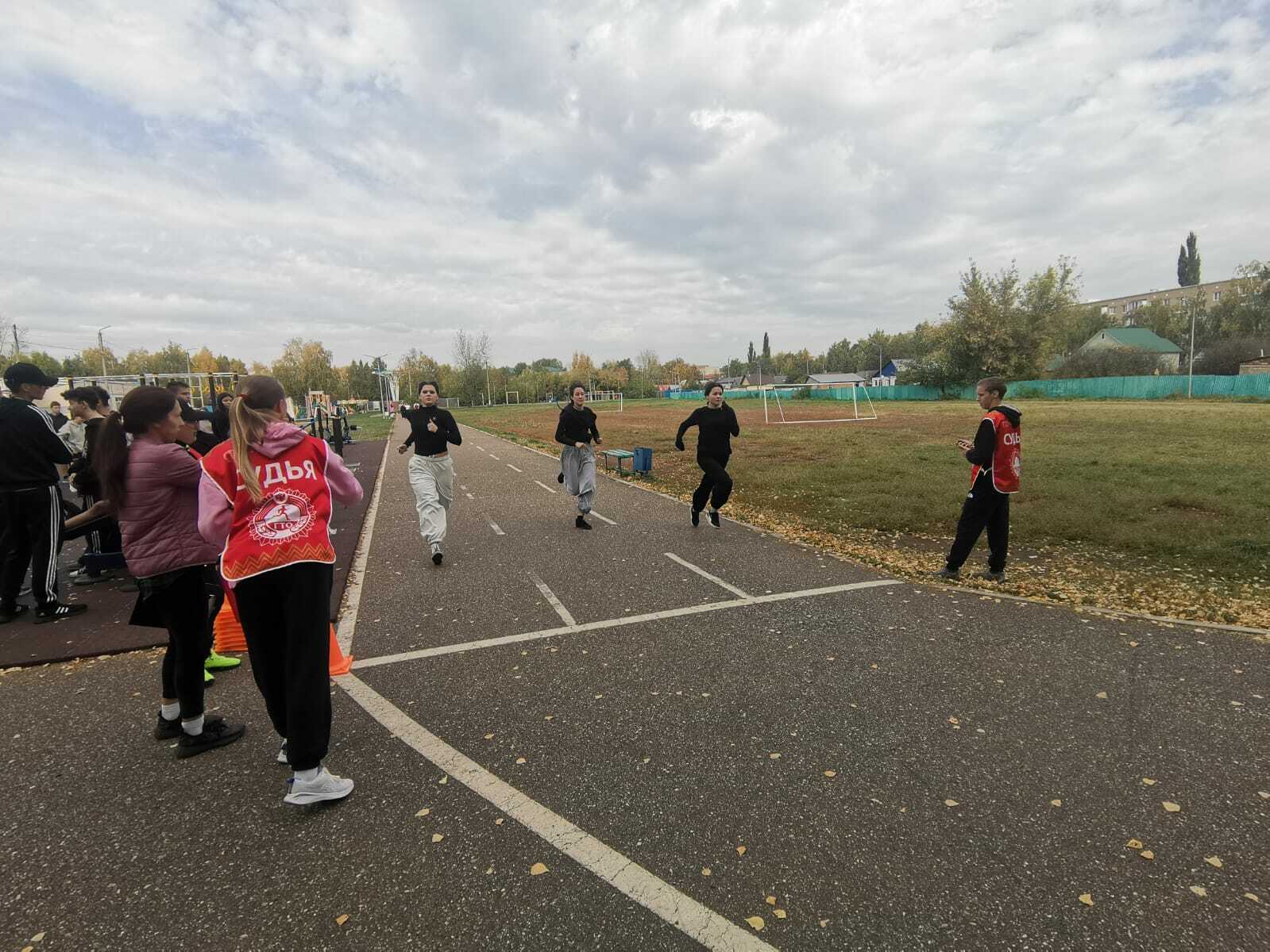 В Мелеузе старшеклассники, желающие улучшить результаты в ГТО, сделали пересдачу