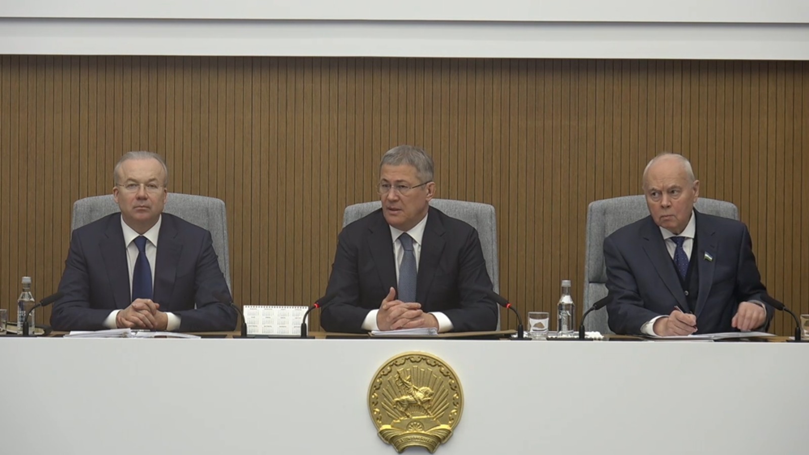 Радий Хабиров комментирует арест Амины Шафиковой