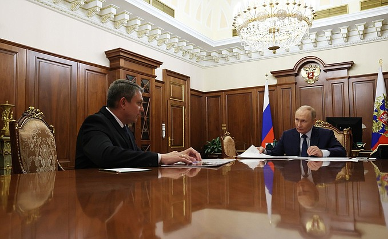 Владимир Путин провёл рабочую встречу с главой Луганской Народной Республики